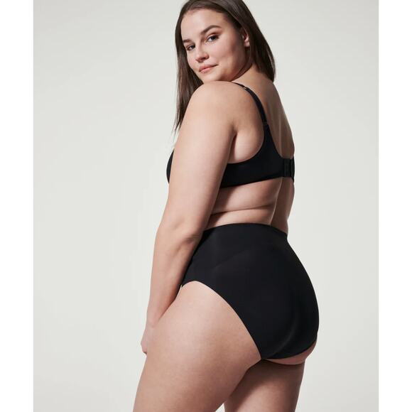 NWT SPANX Undie‑tectable Brief in Black Size Small - Picture 3 of 7